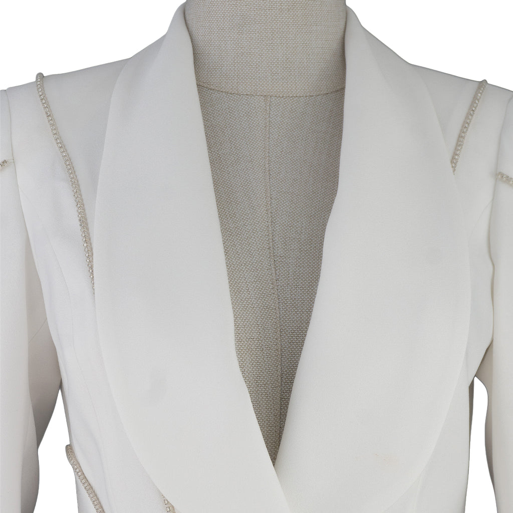 White Women's Suit – Sleek Elegance for Work and Formal Occasions