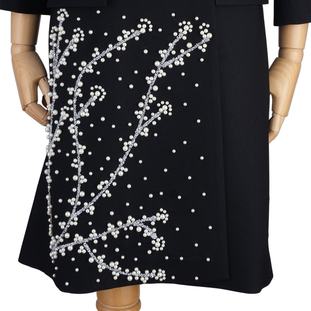 Black Blazer Dress with Embroidery – Classic with a Statement