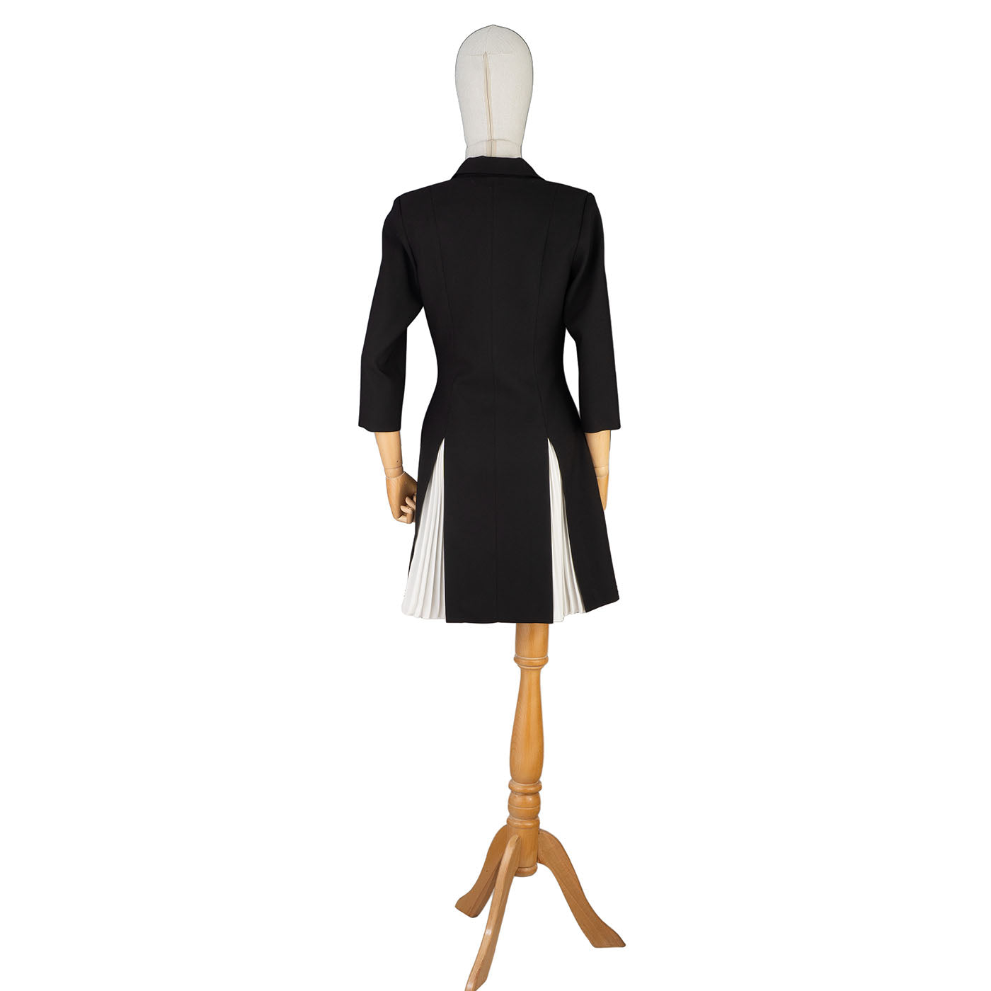 Black &amp; White Pleated Blazer Dress – Sharp Elegance with a Twist