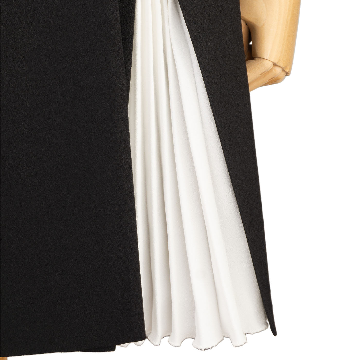 Black & White Pleated Blazer Dress – Sharp Elegance with a Twist