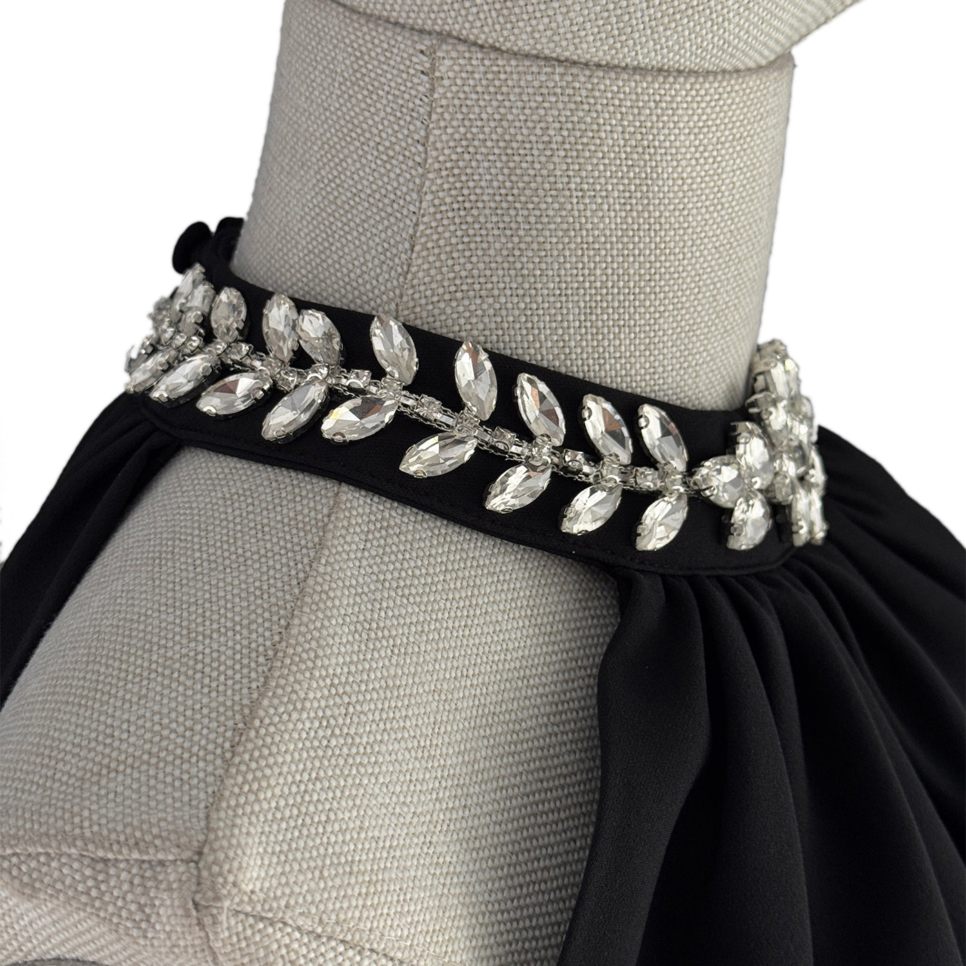 π€ Off-Shoulder Black Midi Dress with Jewel Neckline