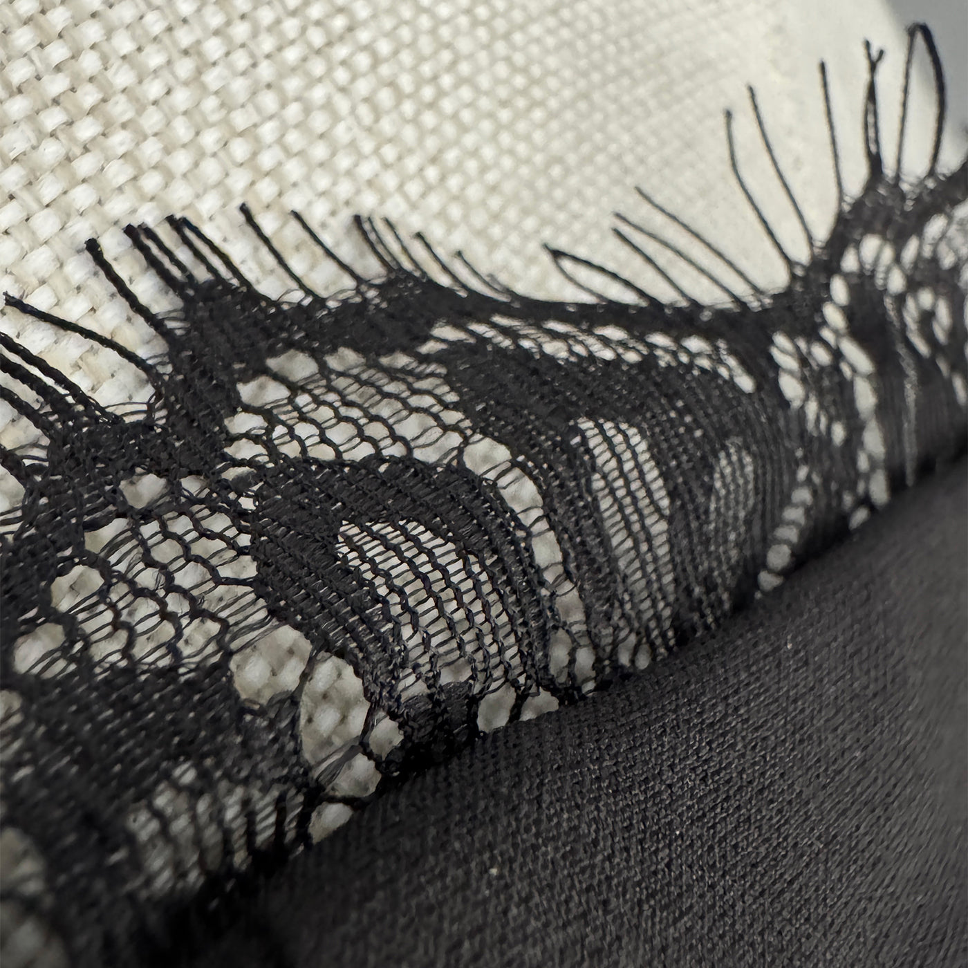 π« Elegant Black Dress with Lace Sleeves