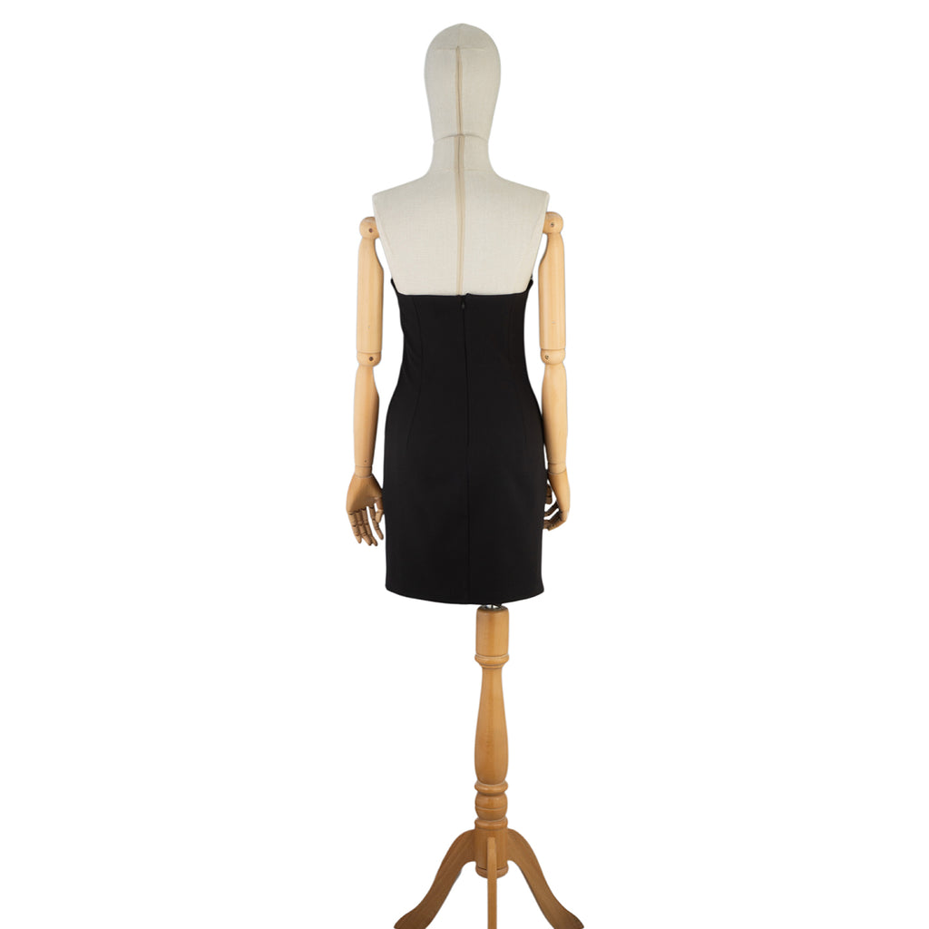 Pearl-Strand Mini Dress – Chic &amp; Confident