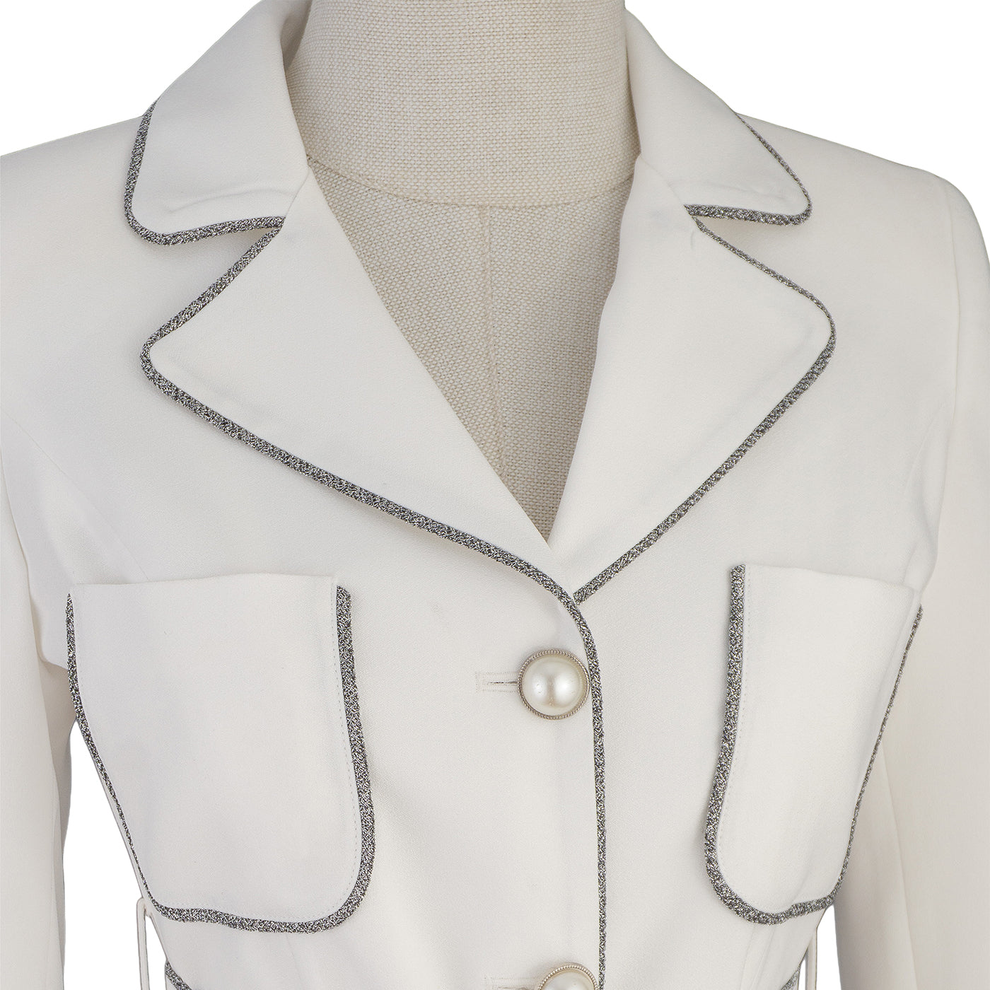 White Suit with Contrast Trim and Belt – Chic Simplicity for Modern Women