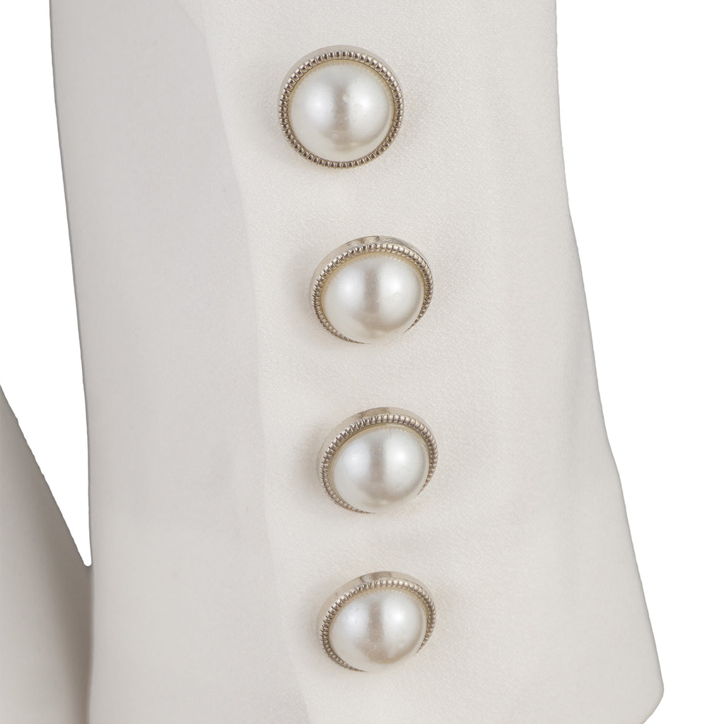 White Suit with Contrast Trim and Belt – Chic Simplicity for Modern Women