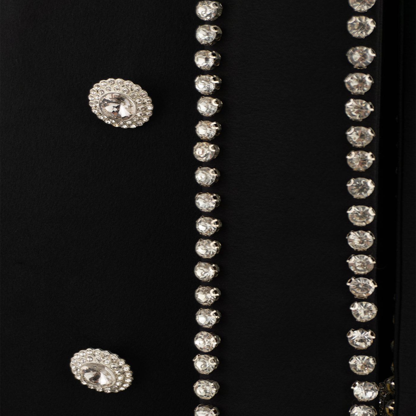 Elegant Black Sleeveless Dress with Pearl Trim — For Chic Statements